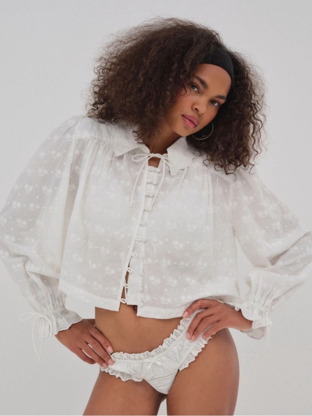 For Love & Lemons Edie Eyelet
Top White Cotton Floral Embroidery Blouse Small